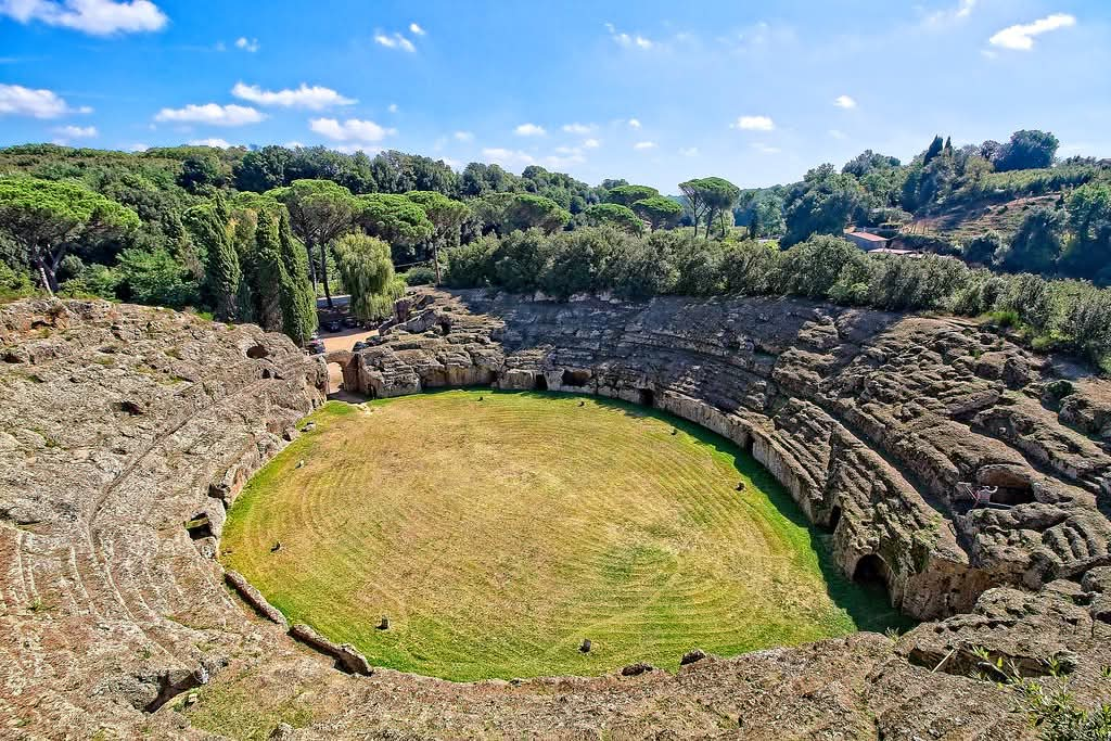 Escursioni Sutri: Tesori Nascosti tra Natura e Storia